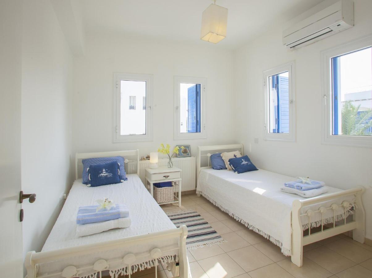 Mimoza Seafront Villa Protaras Extérieur photo