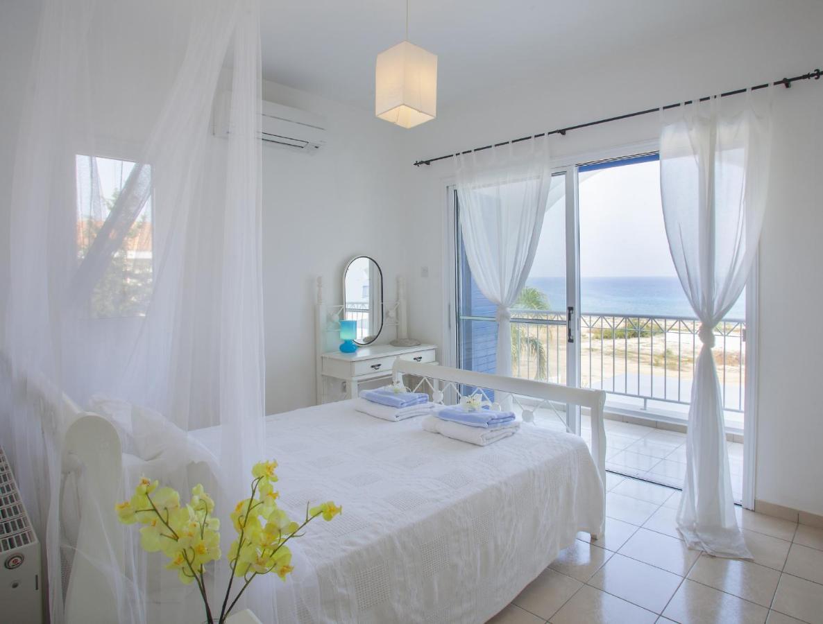 Mimoza Seafront Villa Protaras Extérieur photo
